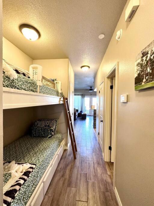 Апартаменты Guadalupe Getaway Нью Браунфелс Экстерьер фото